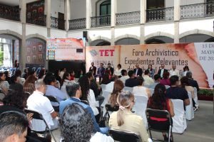0515 Foro Archivístico 3