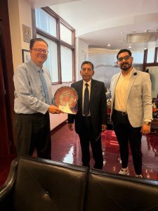 1028 Visita al Magistrado Felipe de la Mata Pizaña 1